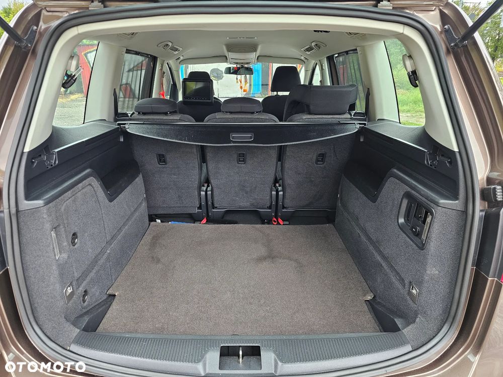 Volkswagen Sharan 1.4 TSI BMT Comfortline DSG - 19