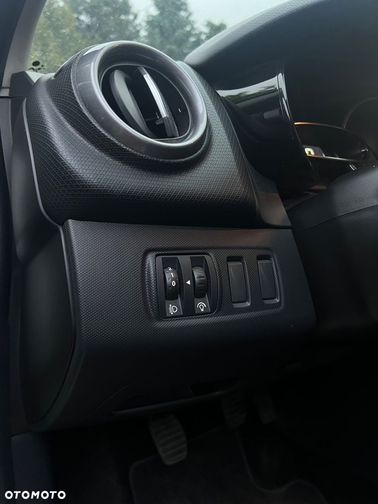 Renault Clio 0.9 TCe Business - 9