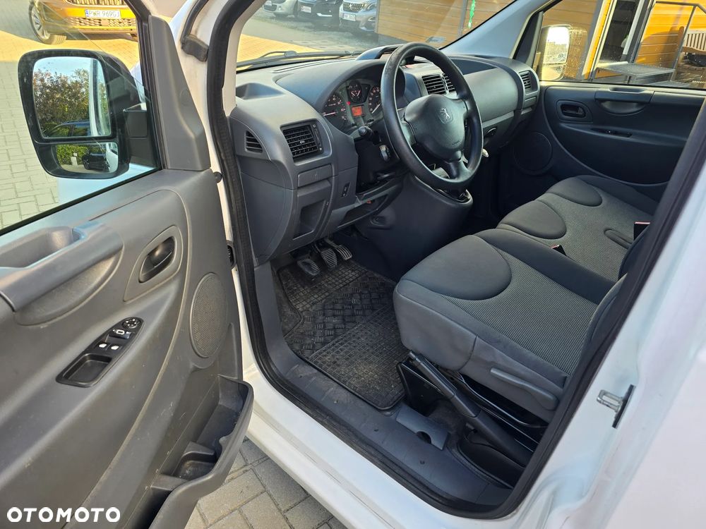 Peugeot Expert - 8