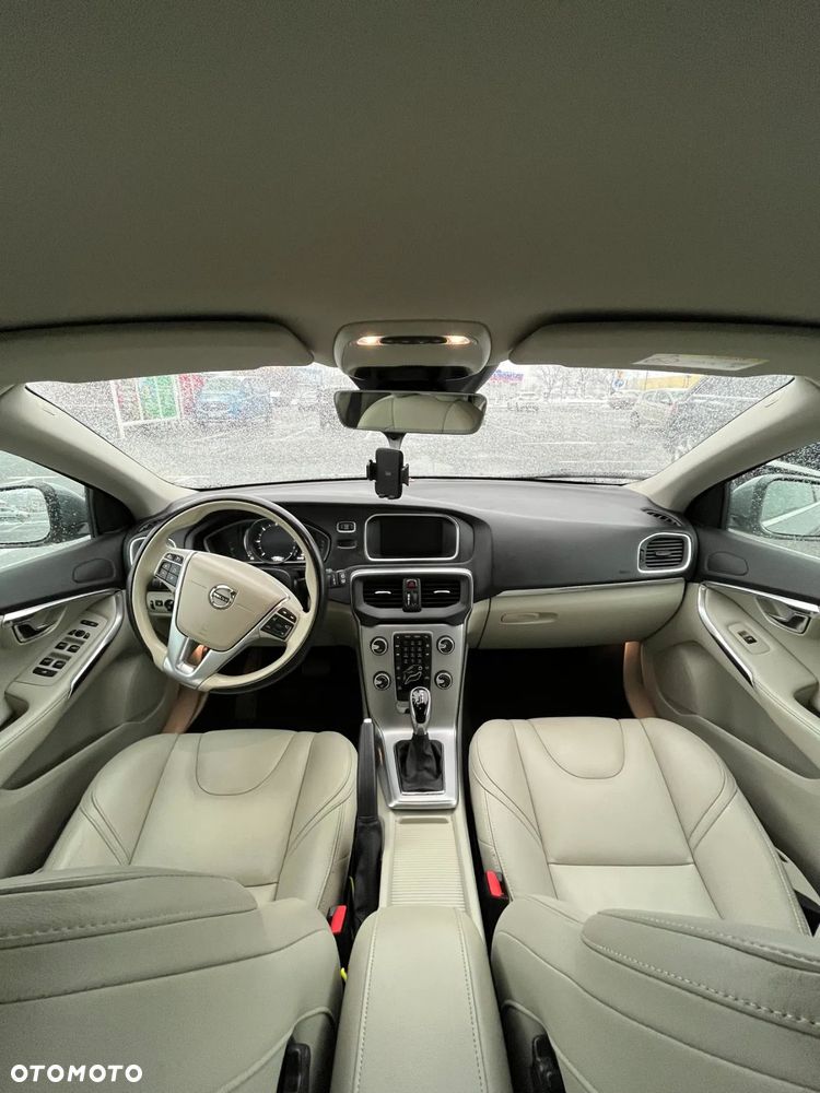 Volvo V40 D3 Drive-E Inscription - 5