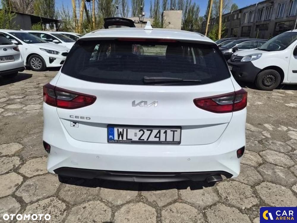 Kia Ceed - 4