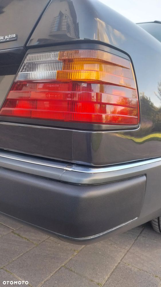 Mercedes-Benz W124 (1984-1993) - 26