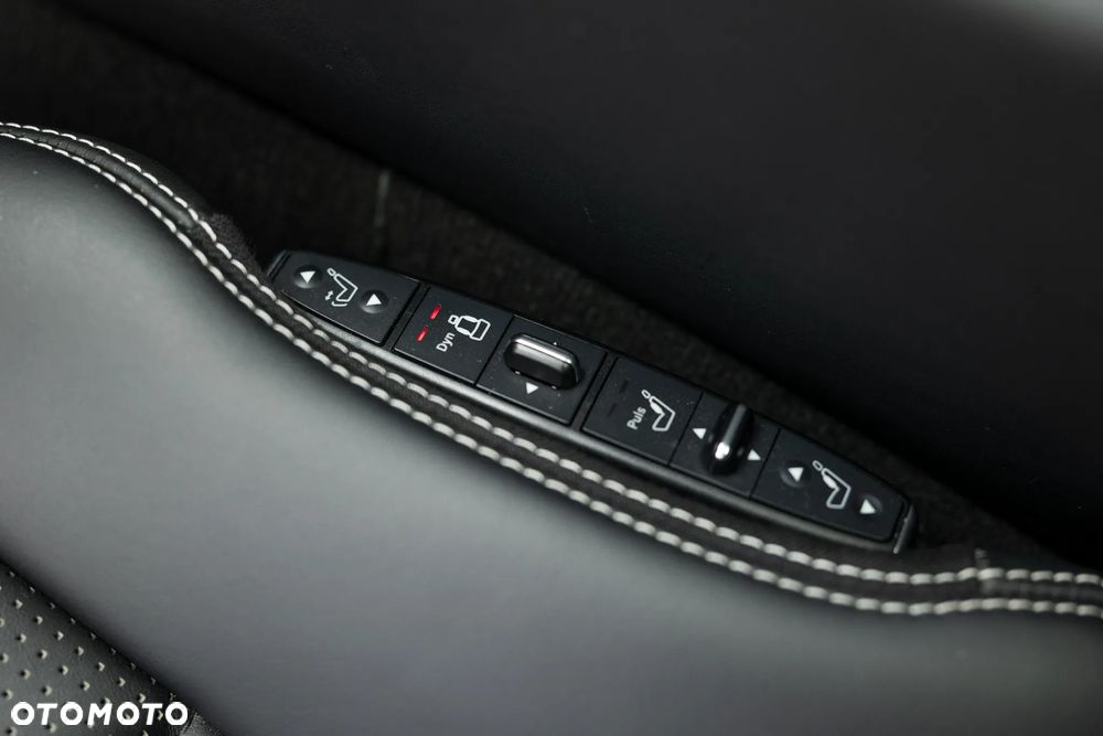 Mercedes-Benz CLS - 18
