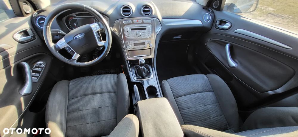 Ford Mondeo 2.0 TDCi Black Magic - 2