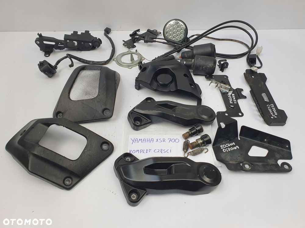 CZĘŚCI UCHWYT MOCOWANIE PLASTIK Yamaha XSR 700 XSR700 15-22 osłona śruba - 3