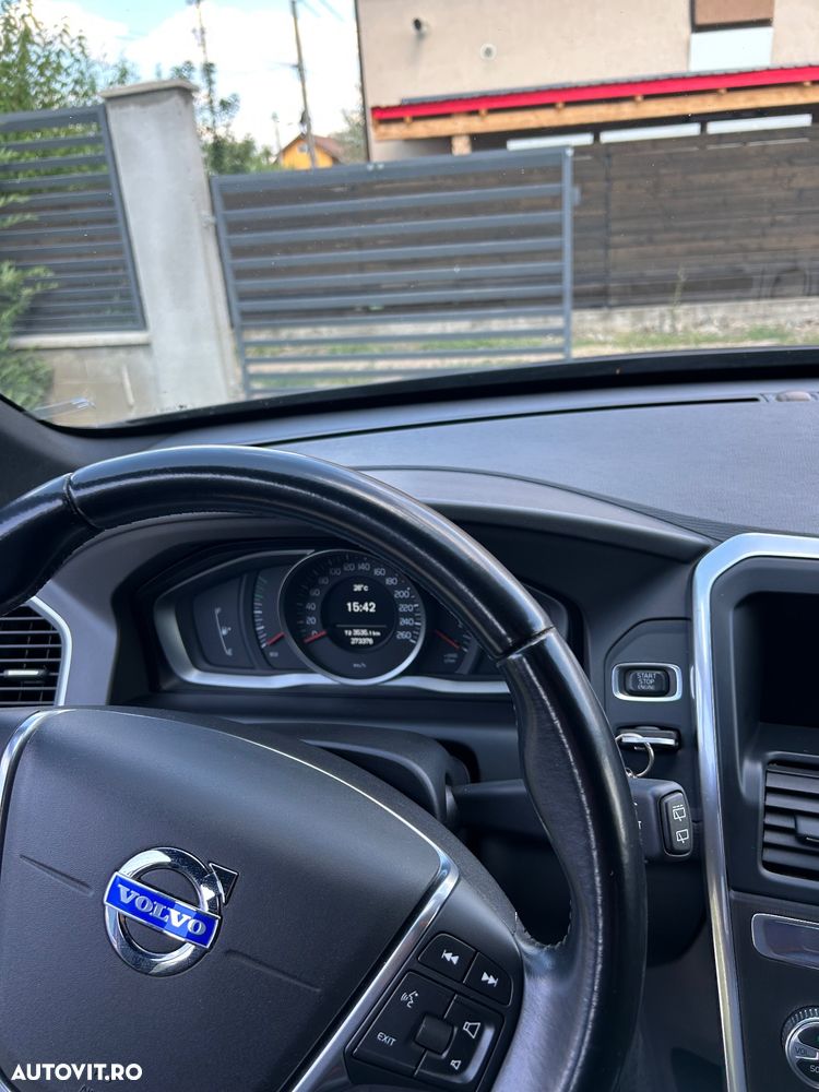 Volvo XC 60 D4 Geartronic Momentum - 2