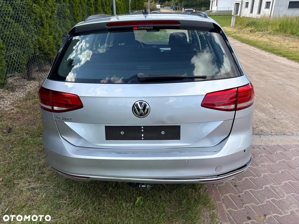 Volkswagen Passat 2.0 TDI SCR Comfortline DSG - 6