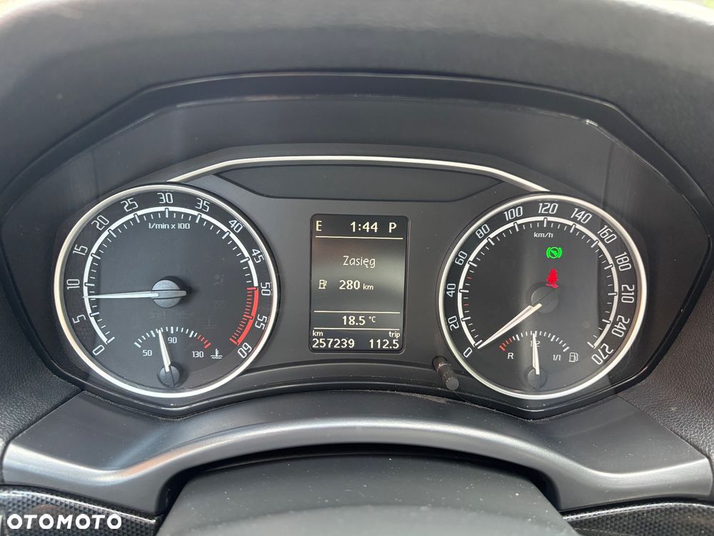 Skoda Octavia 2.0 TDI DPF DSG RS - 14