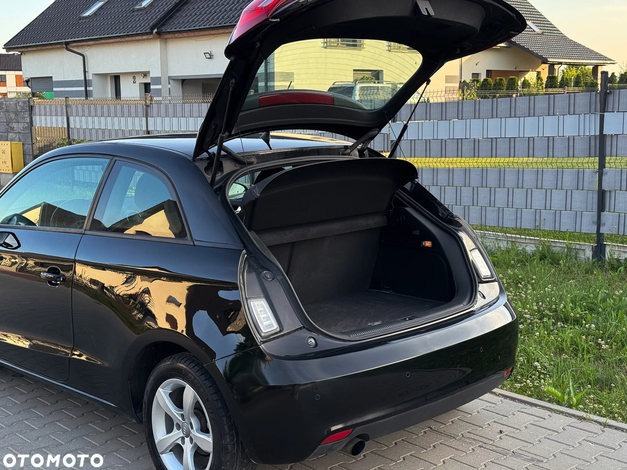 Audi A1 1.6 TDI S tronic Attraction - 11