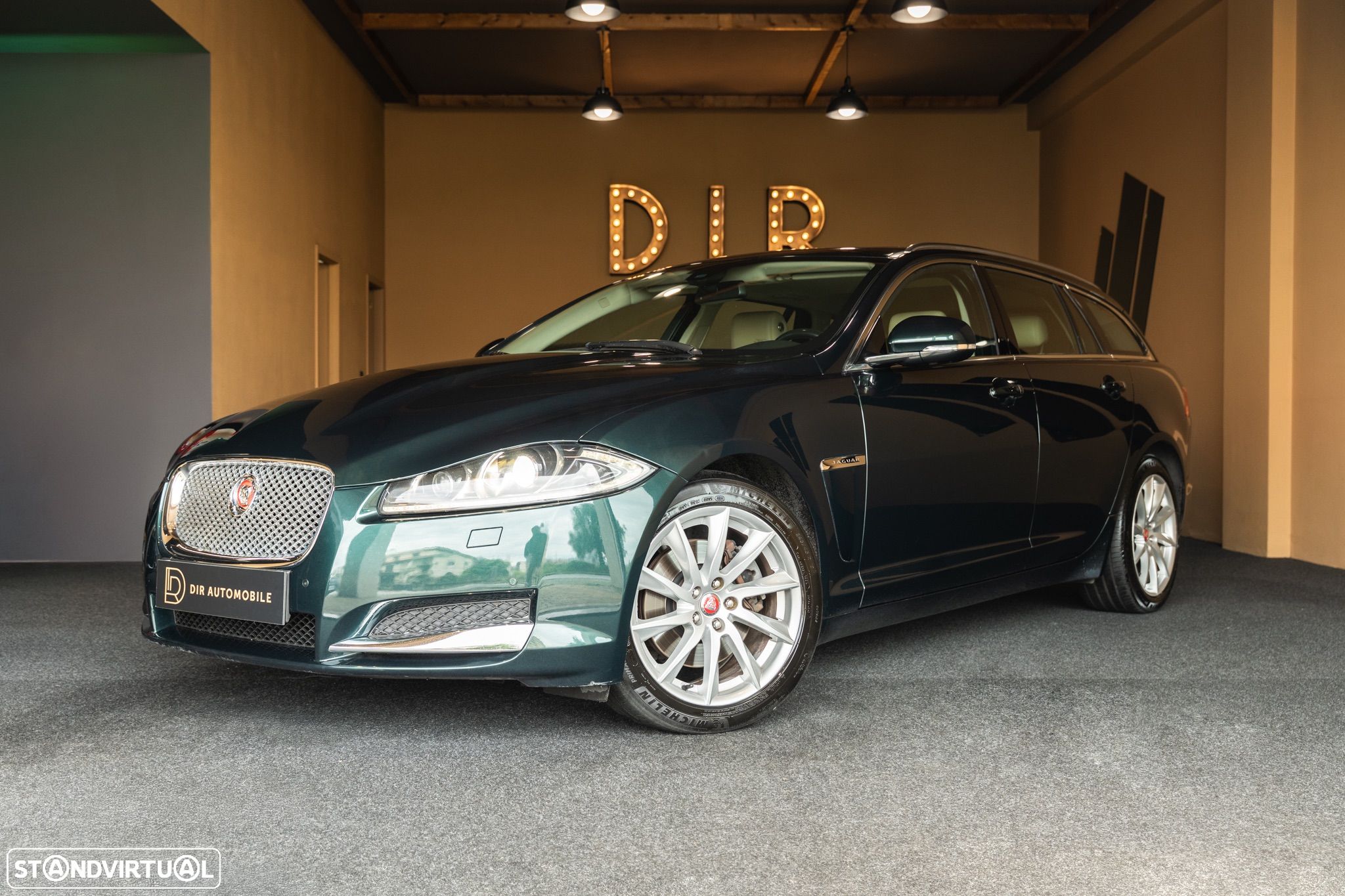 Jaguar XF Sportbrake 3.0 D V6 Premium Luxury - 1
