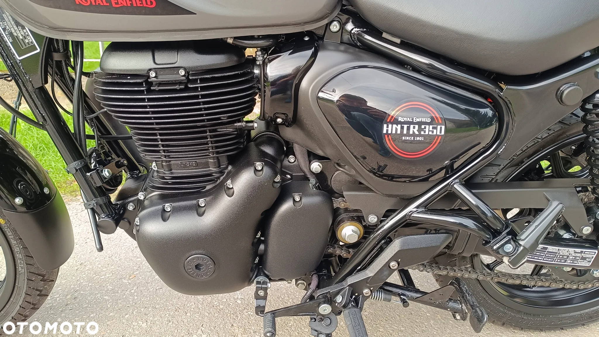 Royal Enfield HNTR - 10