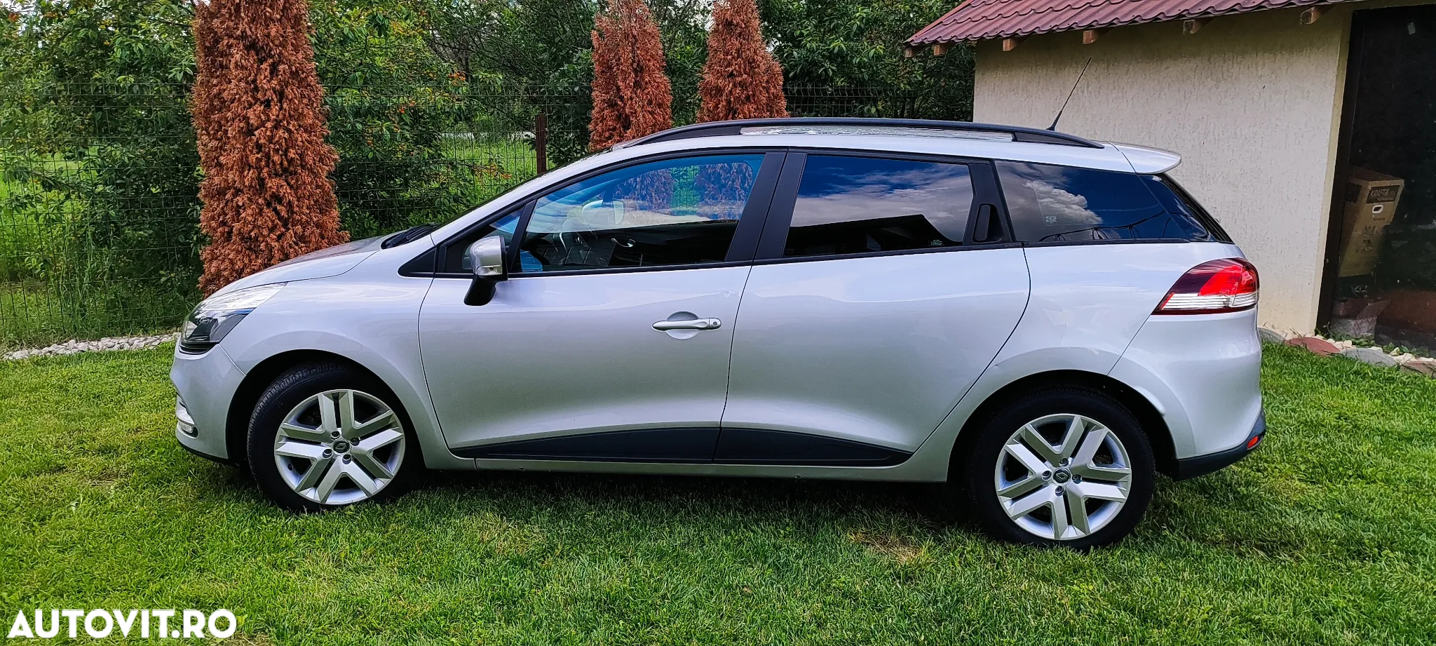 Renault Clio Grandtour Energy TCe 90 Start & Stop Dynamique - 9