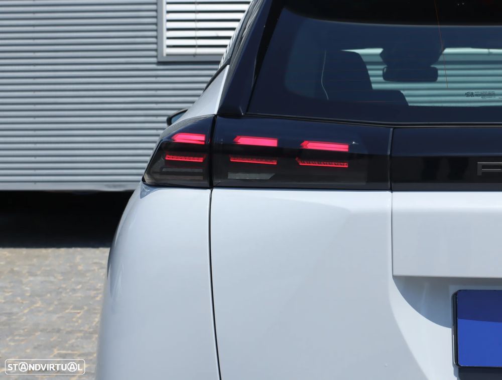 Peugeot 2008 1.2 PureTech Style - 16