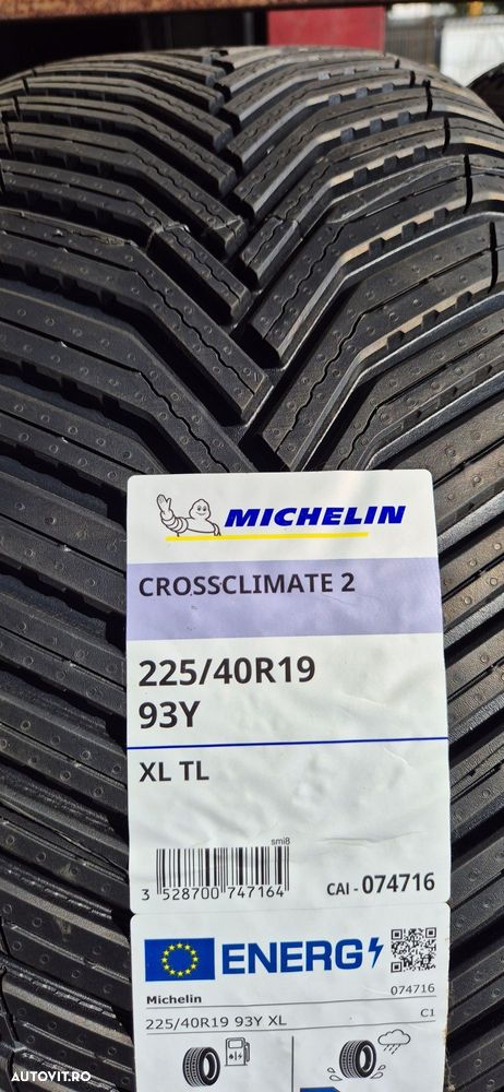 225 40 19 Michelin Allseason - 3