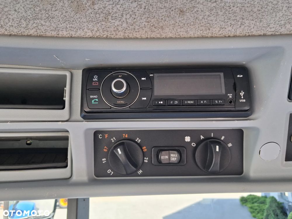 New Holland T 7.220 Auto Command - 18