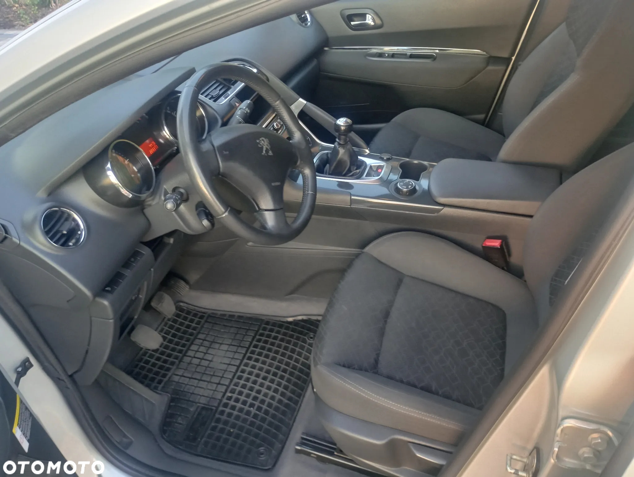 Peugeot 3008 1.6 BlueHDi Active S&S - 19