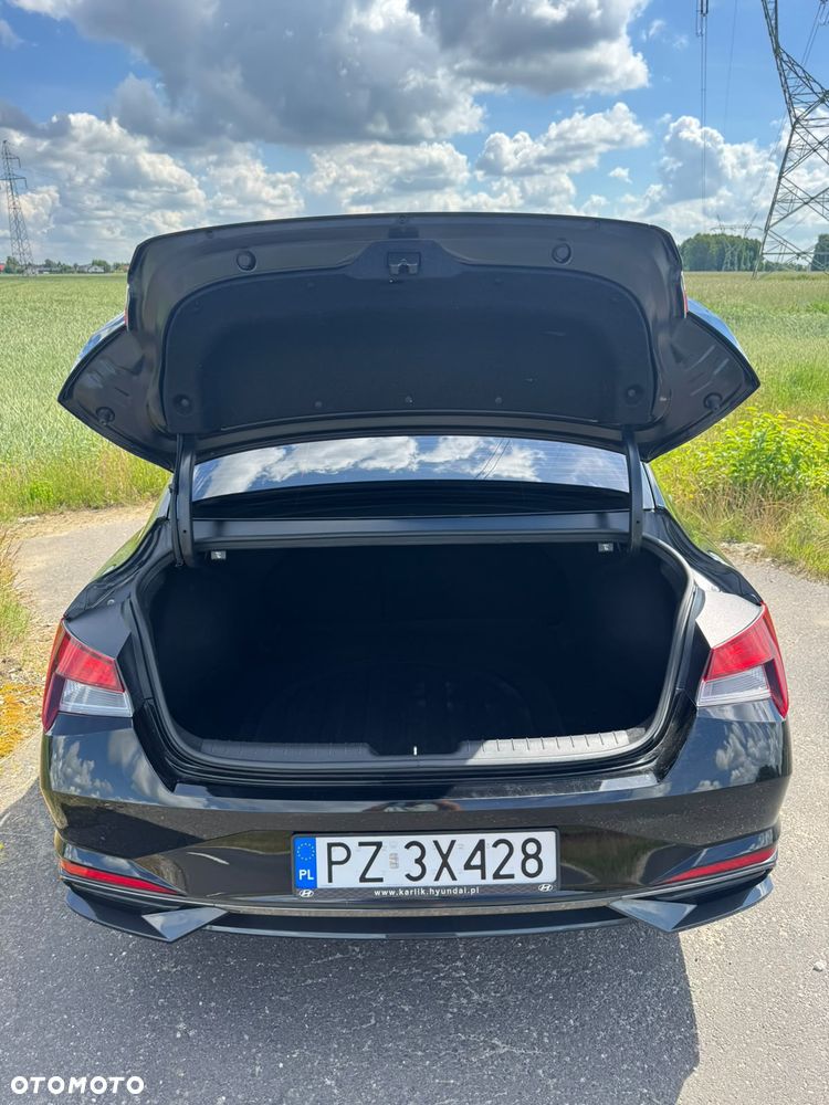 Hyundai Elantra 1.6 Smart CVT - 8