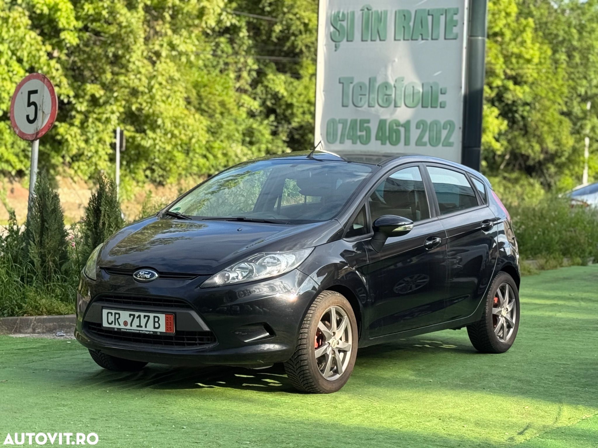 Ford Fiesta 1.4 TDCI Ambiente - 1