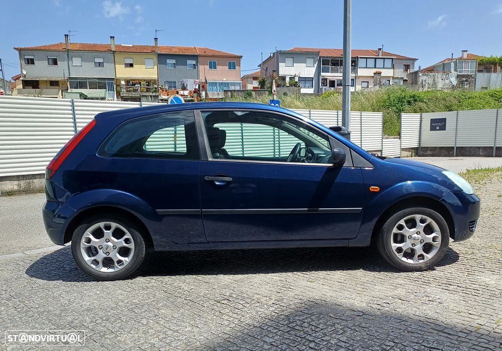 Ford FIESTA 1.4 TDCI VAN - 80 CV - POSSIBILIDADE DE CRÉDITO - 13