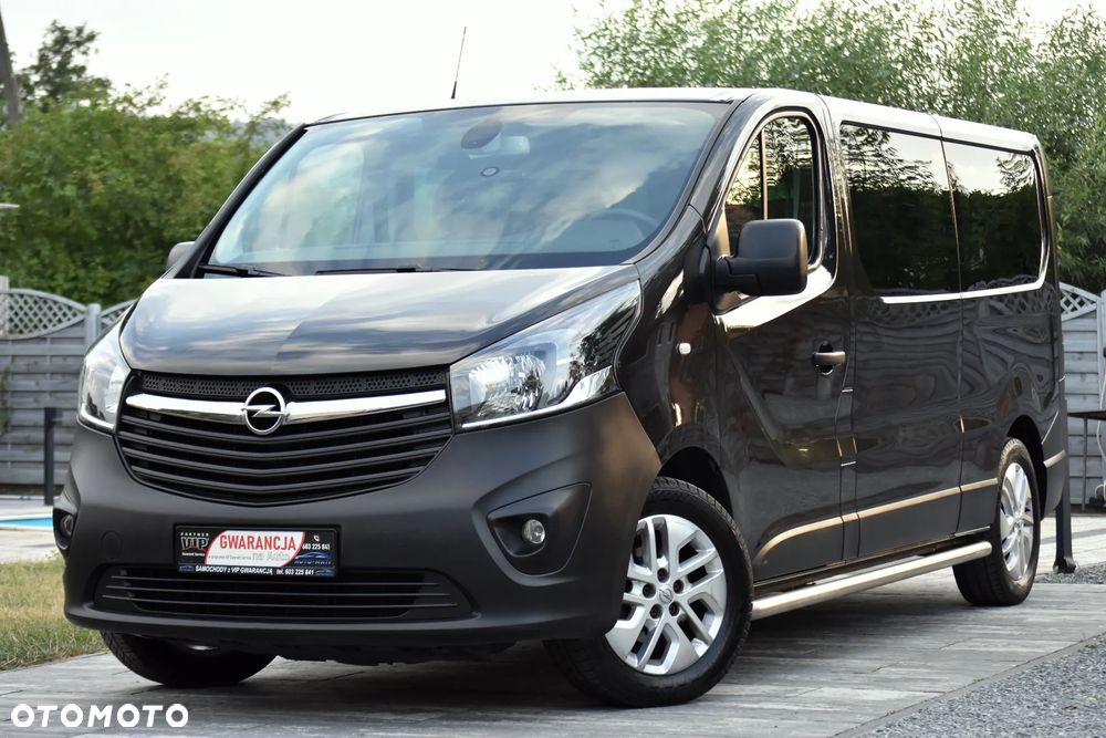 Opel Vivaro - 1
