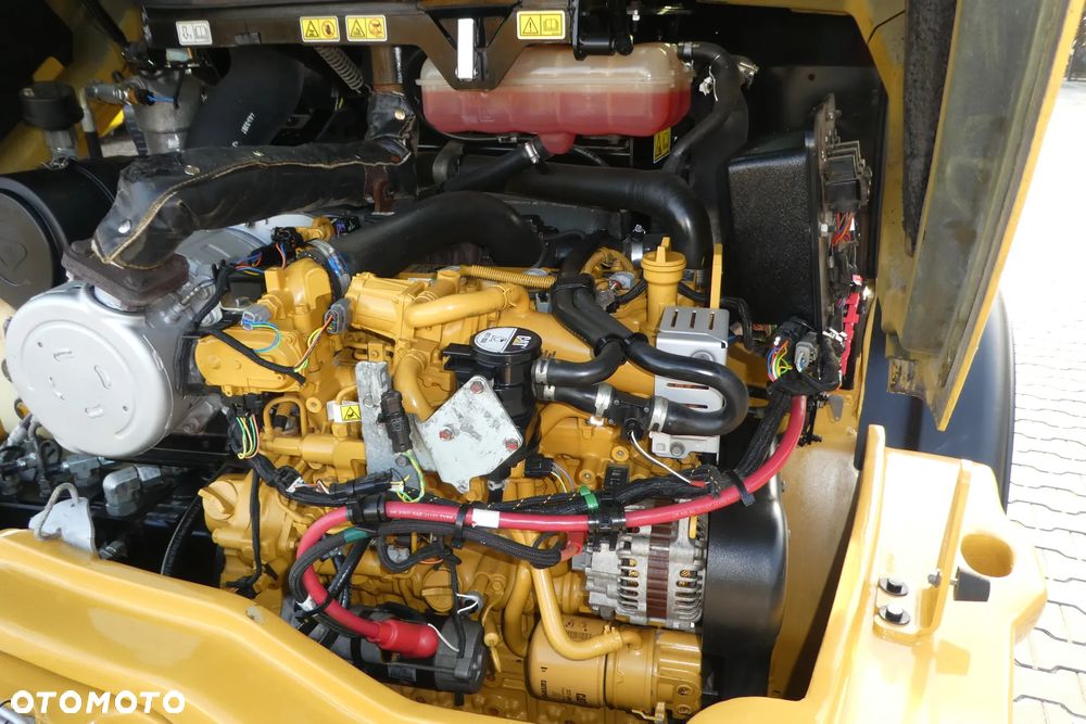 Caterpillar 906M Z KROKODYLEM I WIDŁAMI - 15