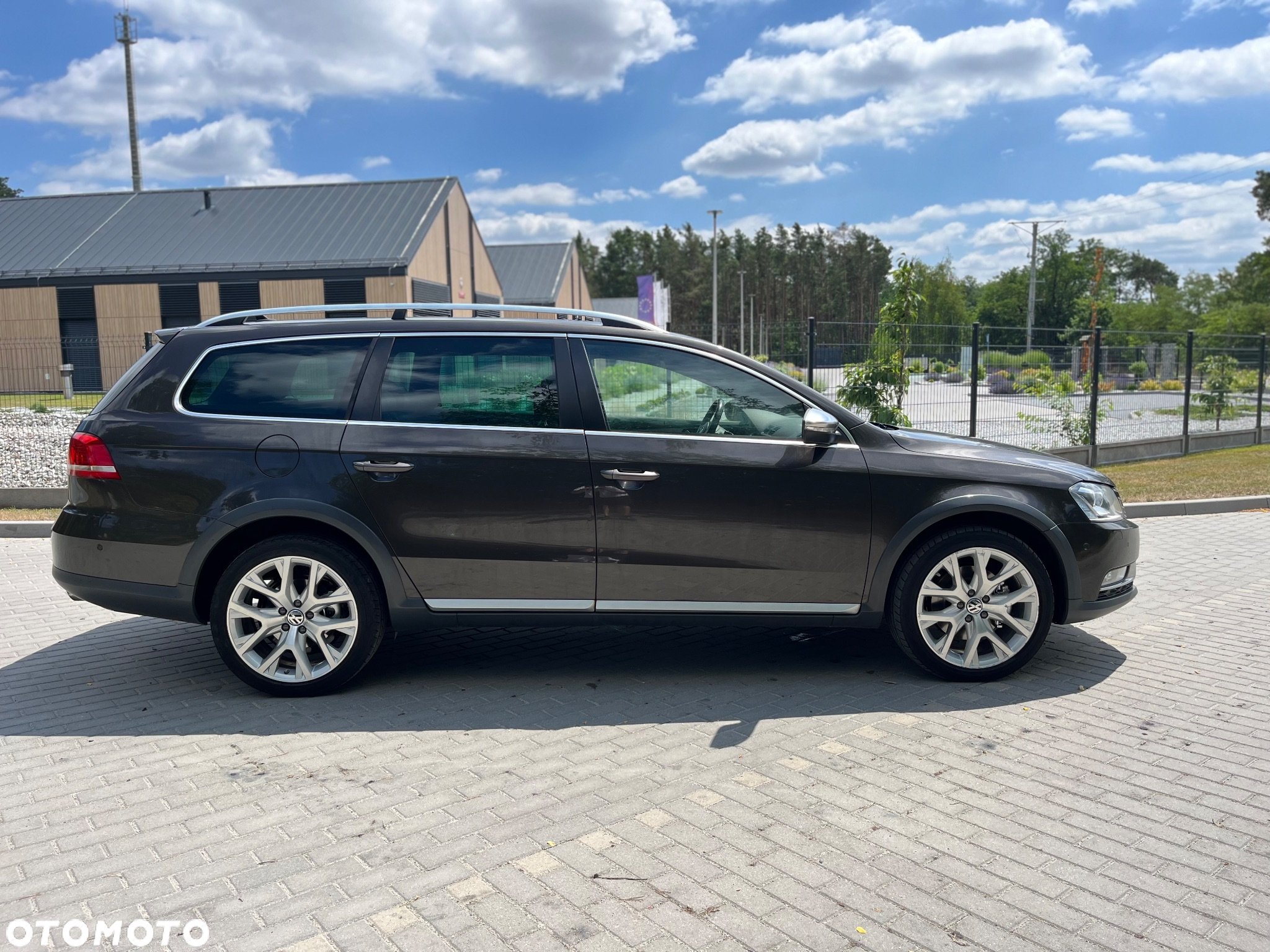 Volkswagen Passat Alltrack 2.0 TDI 4Mot DSG - 2