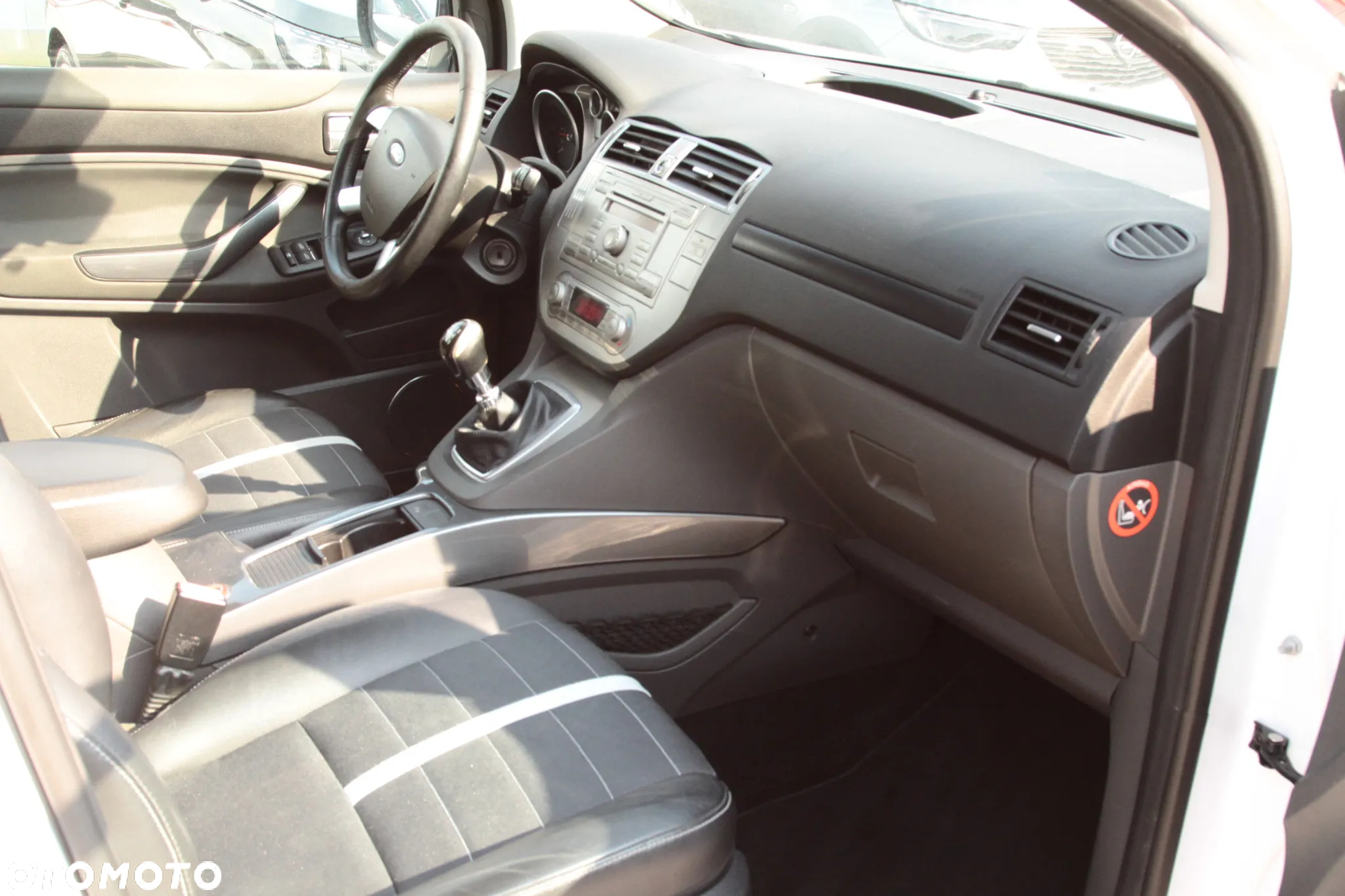 Ford Kuga 2.0 TDCi Titanium - 16