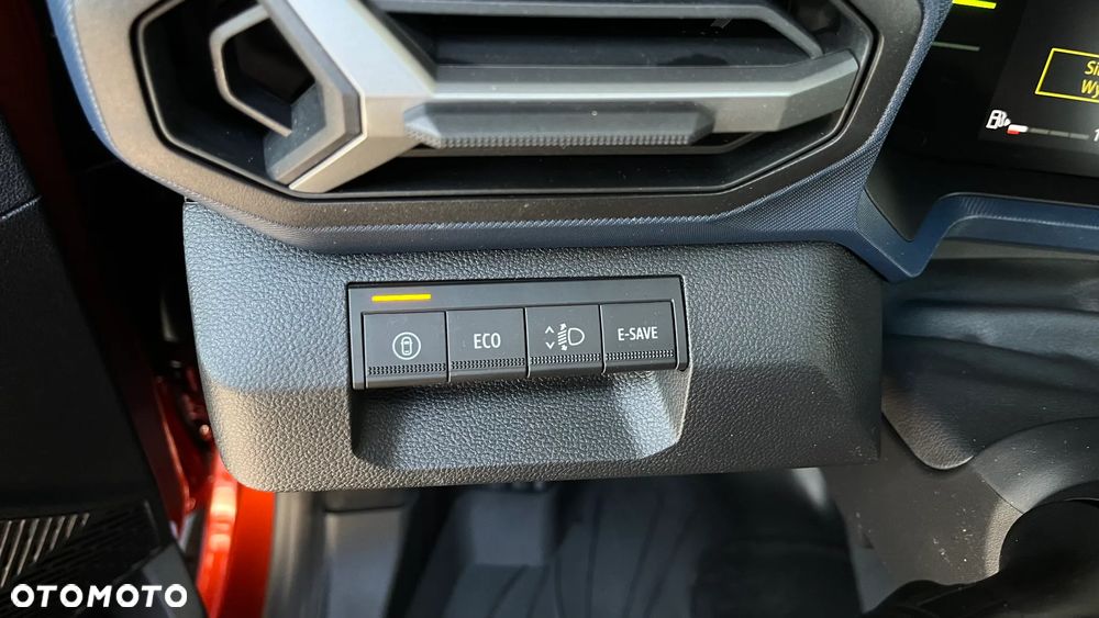 Dacia Duster 1.8 Full Hybrid 155 Journey MMT - 15