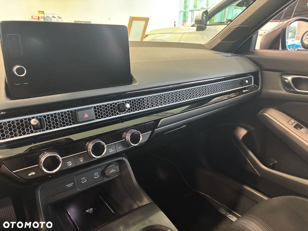 Honda Civic 2.0 i-MMD Elegance BSI CVT - 11