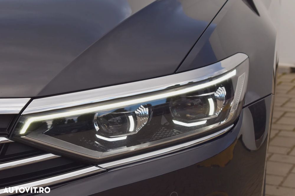 Volkswagen Passat 2.0 TDI DSG Highline - 17