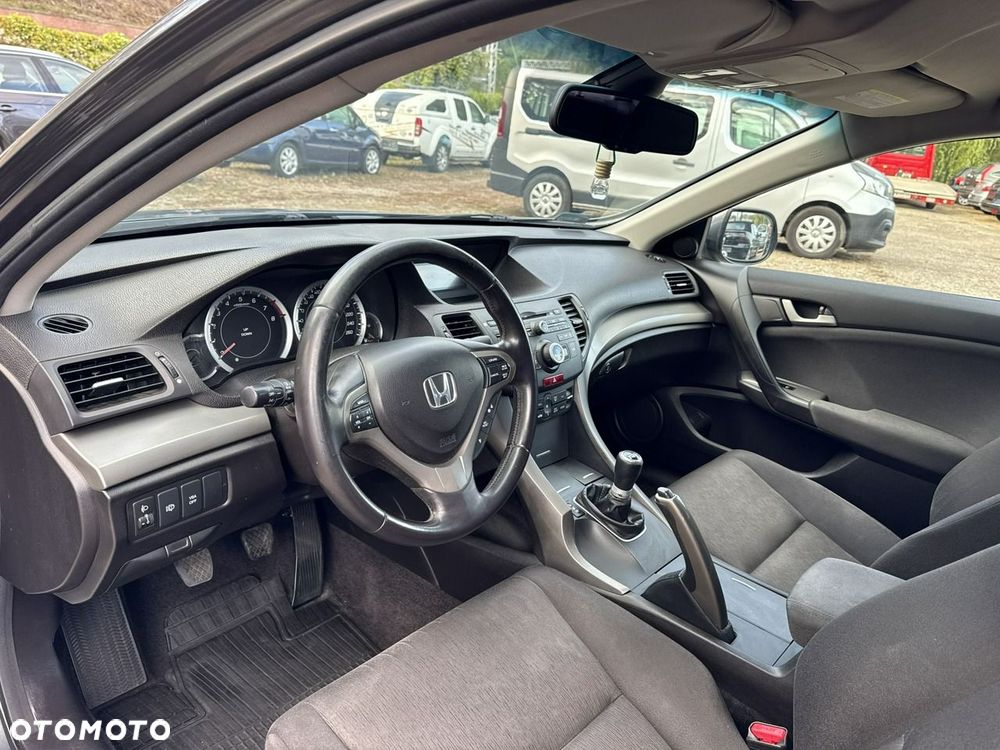 Honda Accord 2.0 Elegance - 23