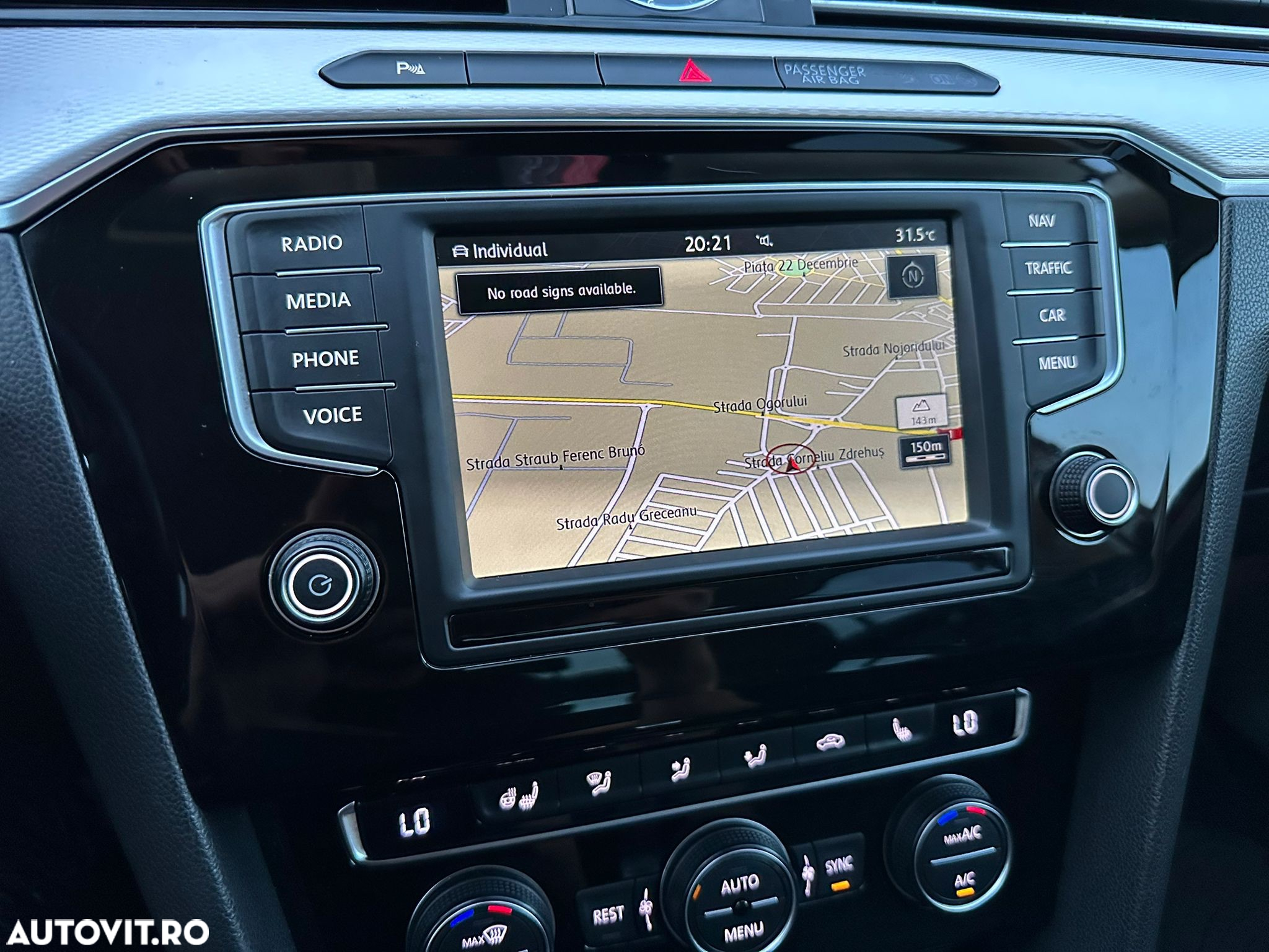 Volkswagen Passat 2.0 TDI DSG Highline - 15