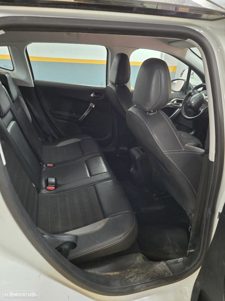 Peugeot 2008 PureTech 110 Stop&Start Allure - 6
