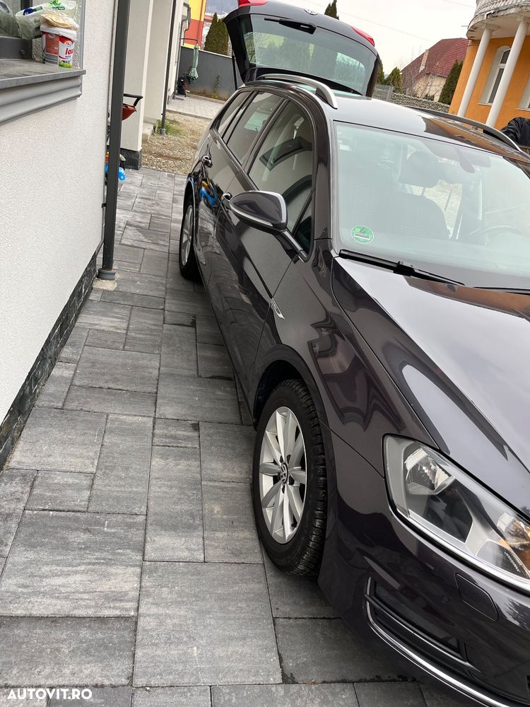Volkswagen Golf - 26