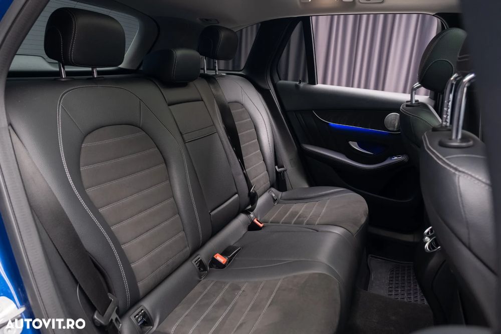 Mercedes-Benz GLC 300 d 4MATIC 9G-TRONIC AMG Line - 36