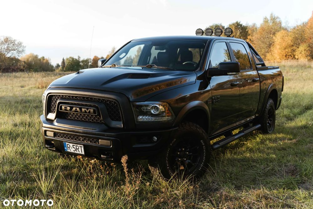 Dodge RAM 5.7 4x4 - 3