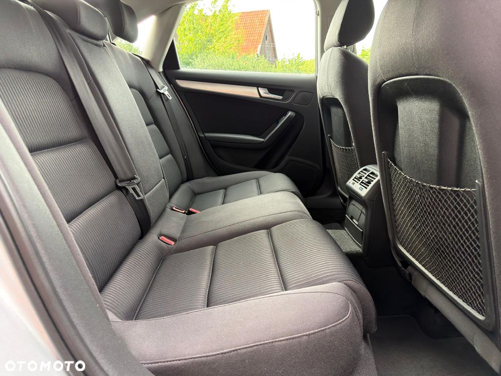 Audi A4 Limousine - 10