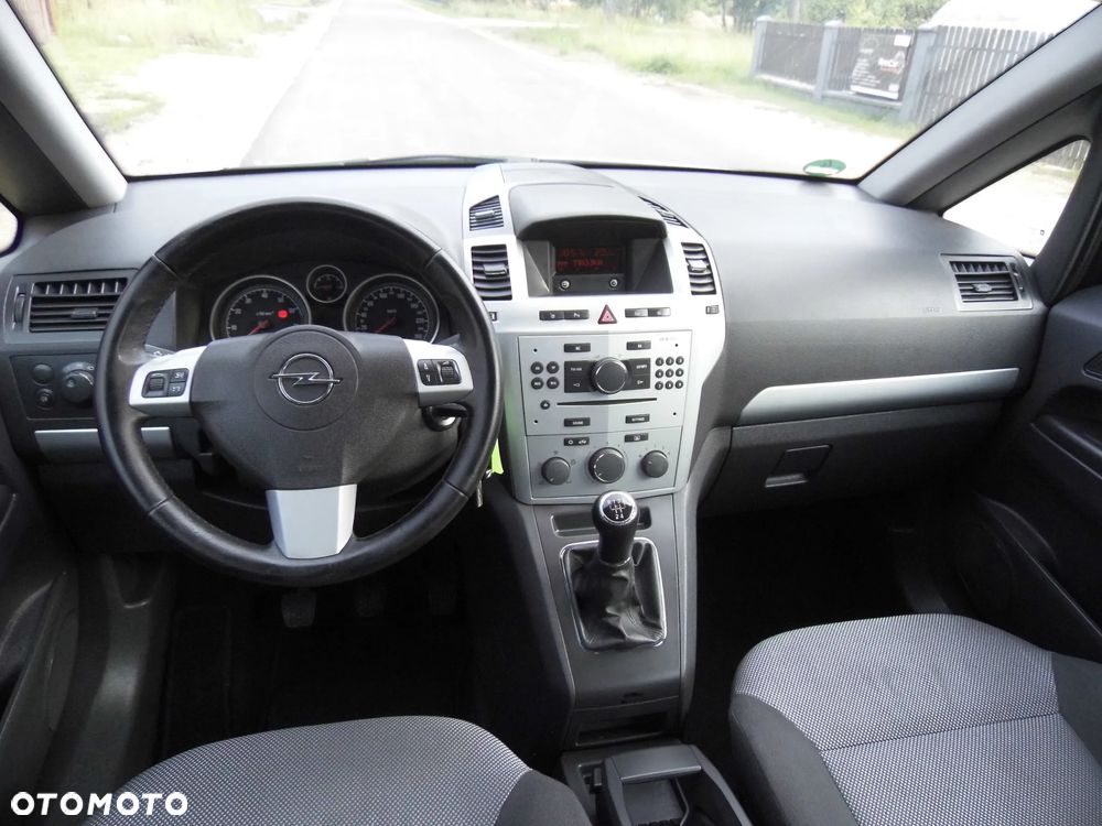 Opel Zafira 1.8 Design Edition - 35
