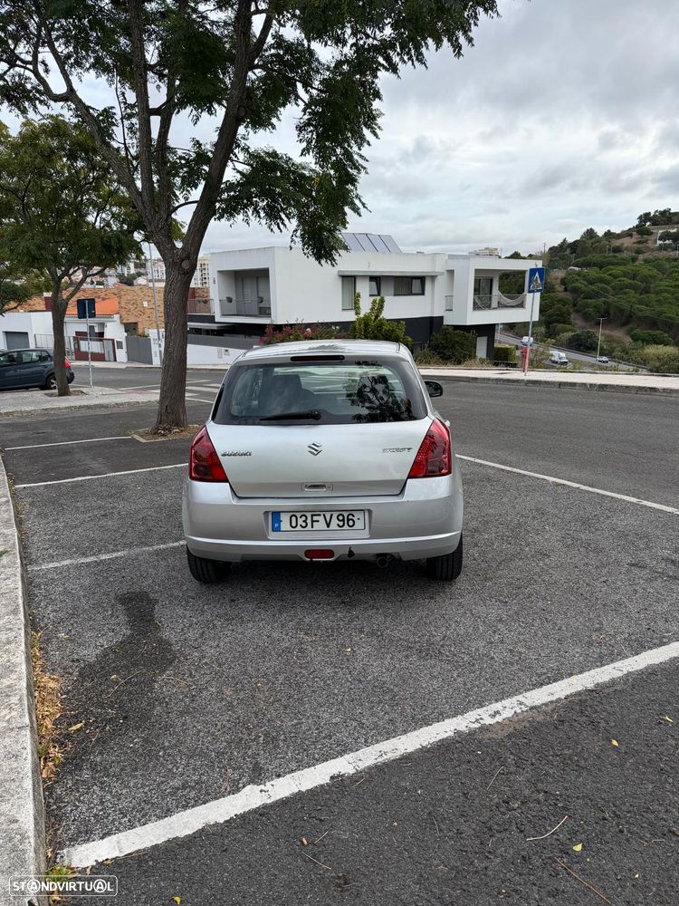 Suzuki Swift 1.3 DDiS GLX - 3