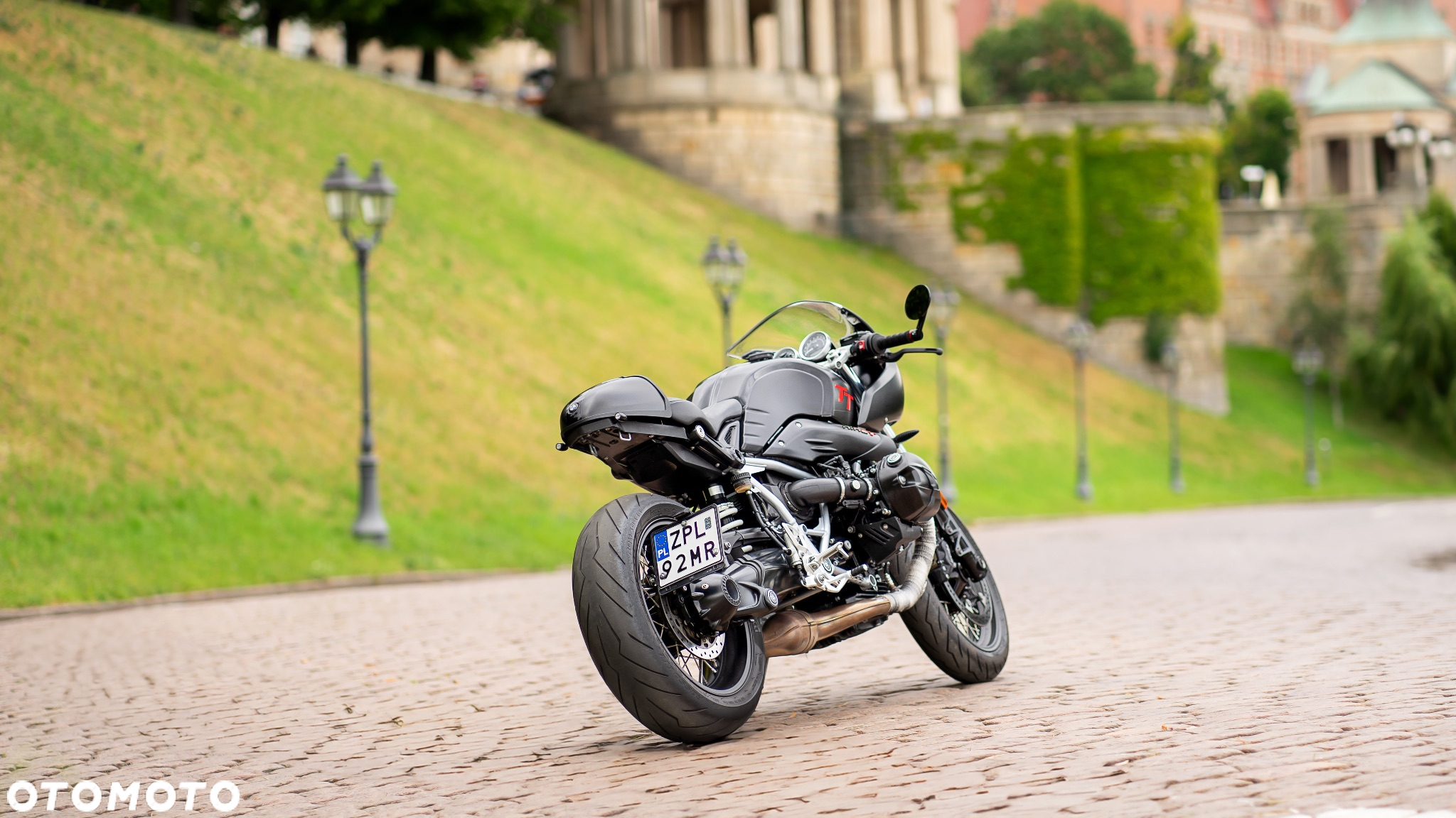 BMW R - 6