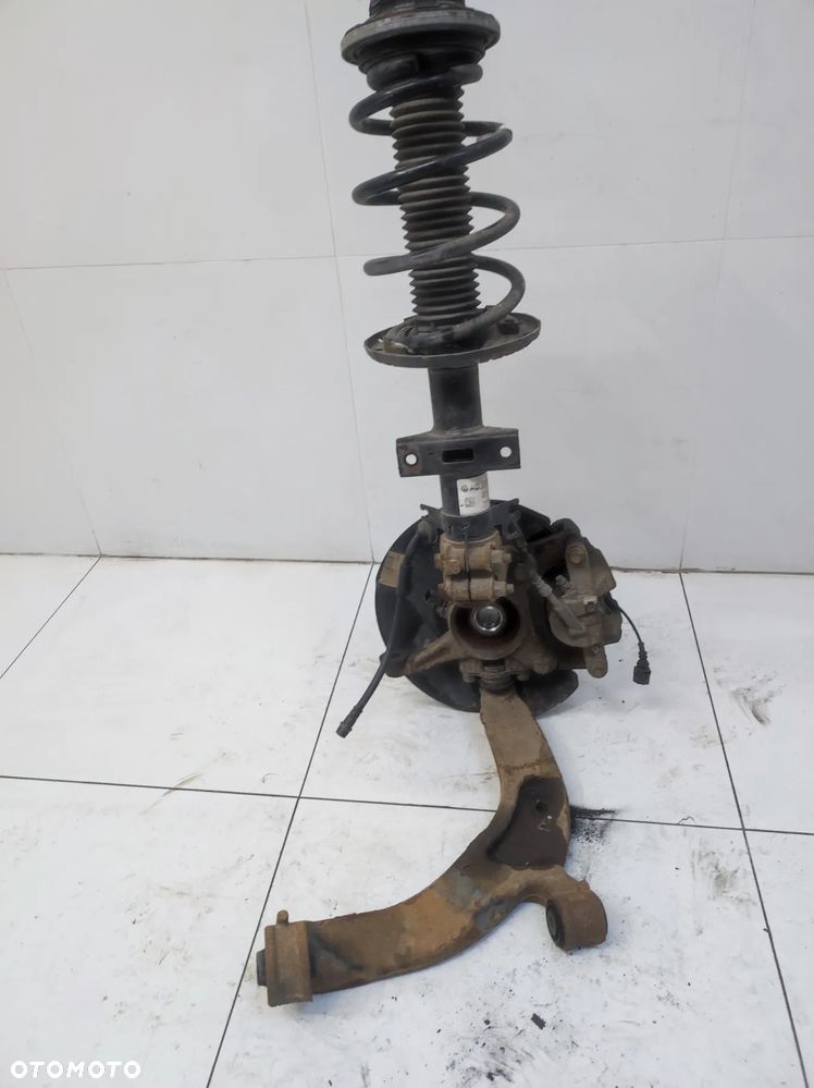 ZWROTNICA MCPERSON WAHACZ LEWY PRZÓD VW TRANSPORTER T6 LIFT 2.0 TDI - 4