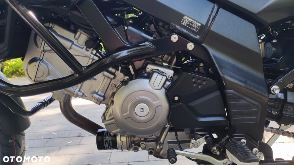 Suzuki V-STROM - 20