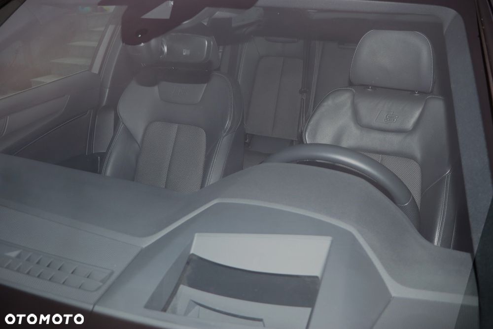 Audi A6 Avant 40 TDI quattro S tronic sport - 25