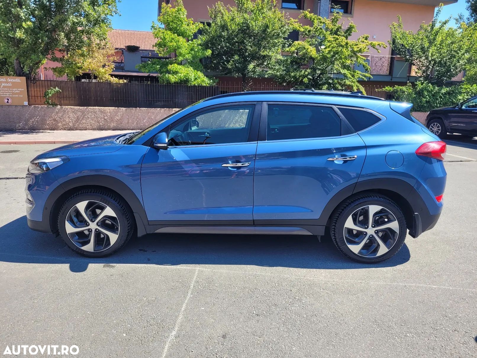 Hyundai Tucson - 1