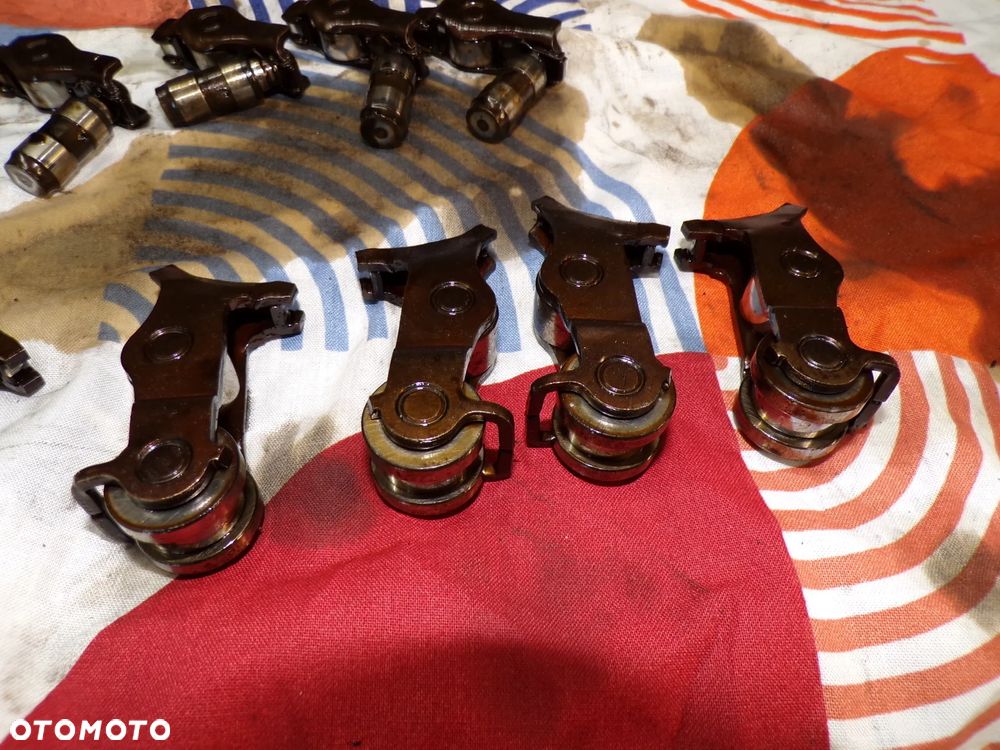 Dzwigienki Zaworowe BMW F10 528i N20B20a - 2