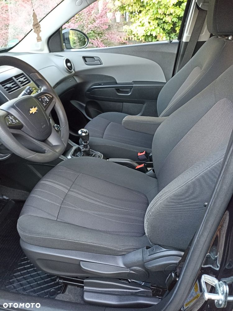 Chevrolet Aveo - 15