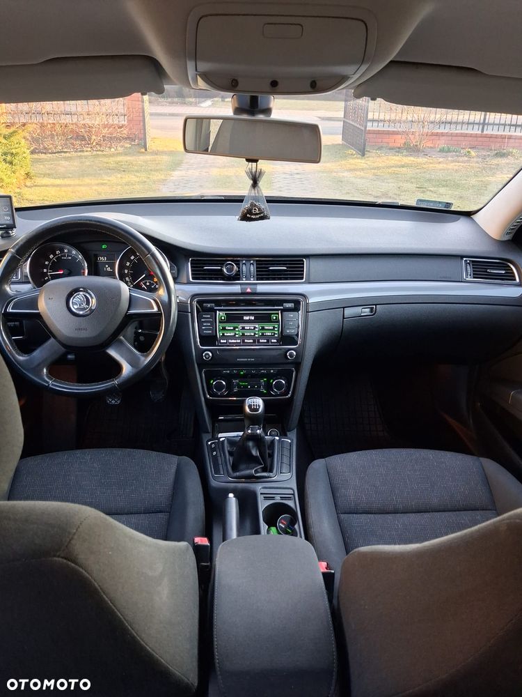 Skoda Superb 1.6 TDI Active - 11