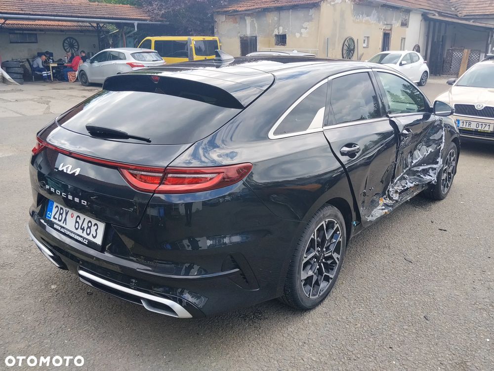 Kia ProCeed 1.5 T-GDI GT Line - 3