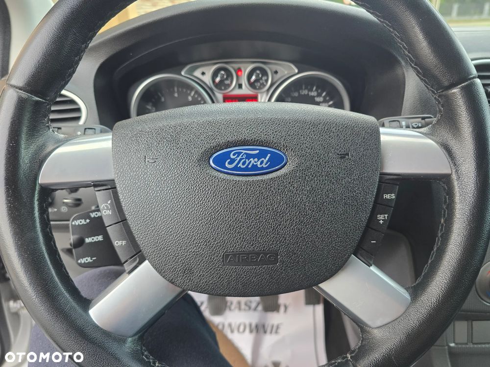 Ford Focus 1.8 Titanium - 31