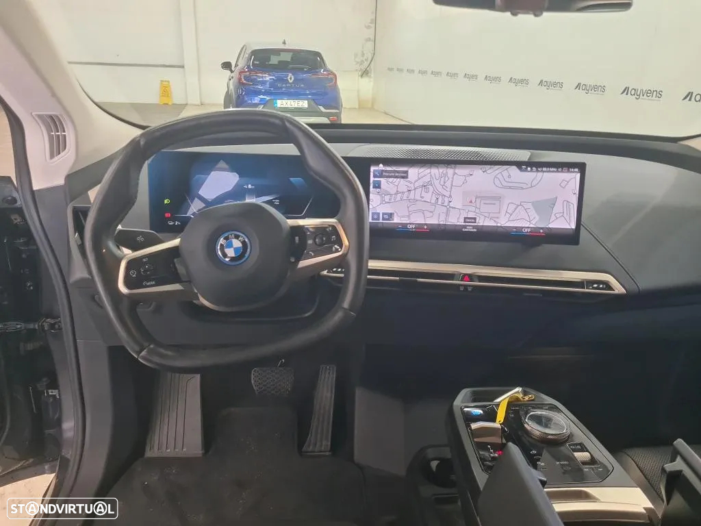 BMW iX xDrive 40 - 7